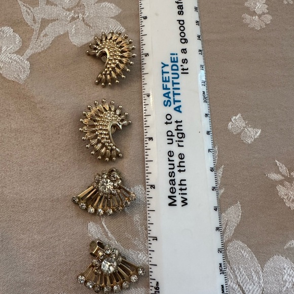 Y2K Vintage Gold Embellishment Earrings Sets - Picture 3 of 5